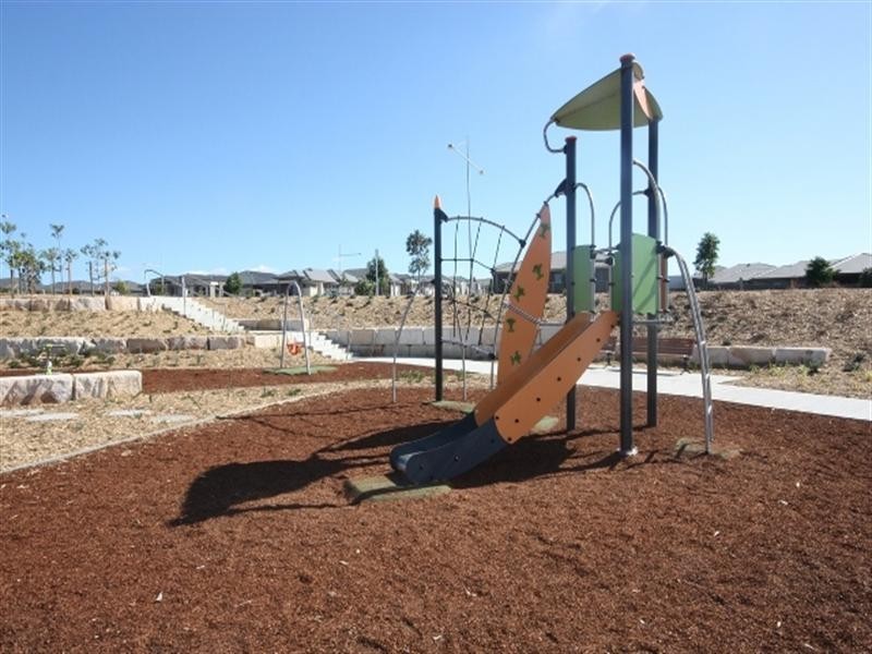 18 Geoghegan Circuit, Oran Park NSW 2570