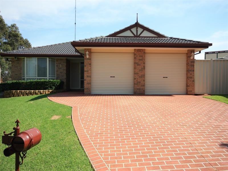 1 Hakea Street, Mount Annan NSW 2567
