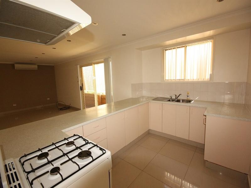 9B Pontiac Place, Ingleburn NSW 2565