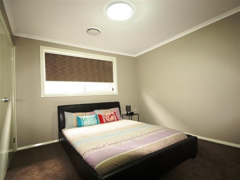 6 Crick Place, Oran Park NSW 2570