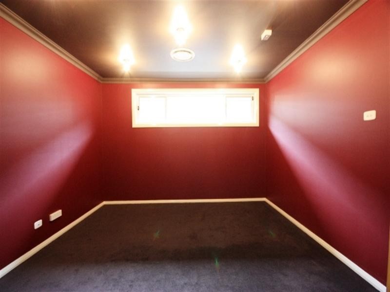6 Crick Place, Oran Park NSW 2570