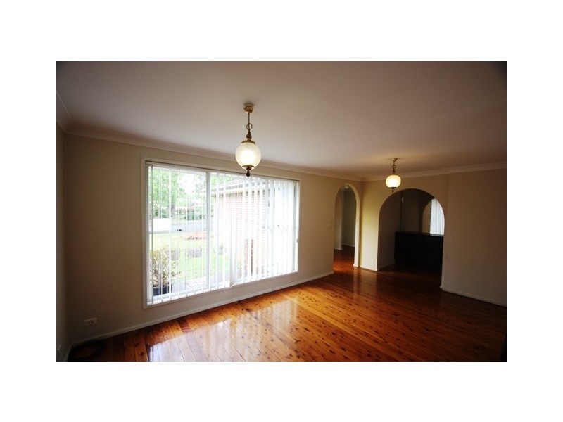 8 Furner Avenue, Camden South NSW 2570