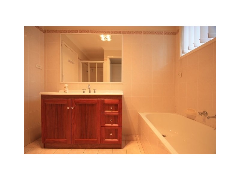 8 Furner Avenue, Camden South NSW 2570