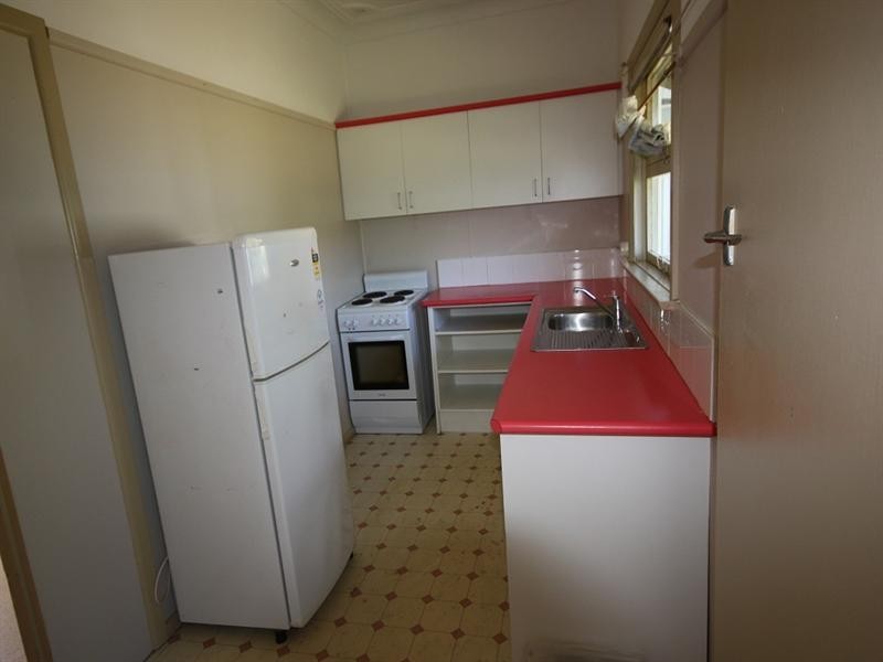 19 Phelps Crescent, Bradbury NSW 2560