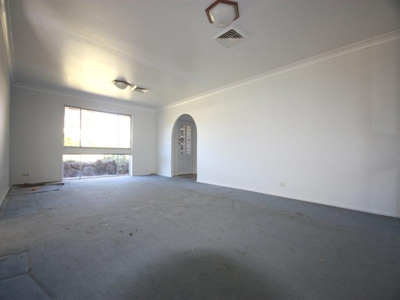 7 Woodland Road, Narellan NSW 2567