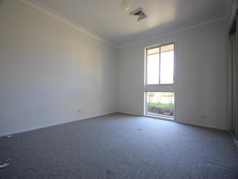 7 Woodland Road, Narellan NSW 2567