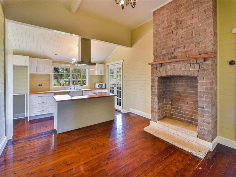 115 Waminda Avenue, Campbelltown NSW 2560