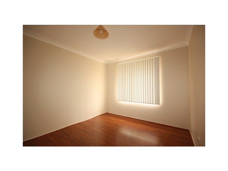 10 Brownlow Place, Ambarvale NSW 2560