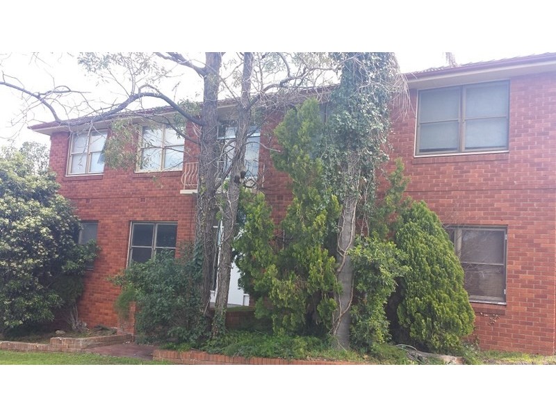 1/5 Bradbury Avenue, Campbelltown NSW 2560