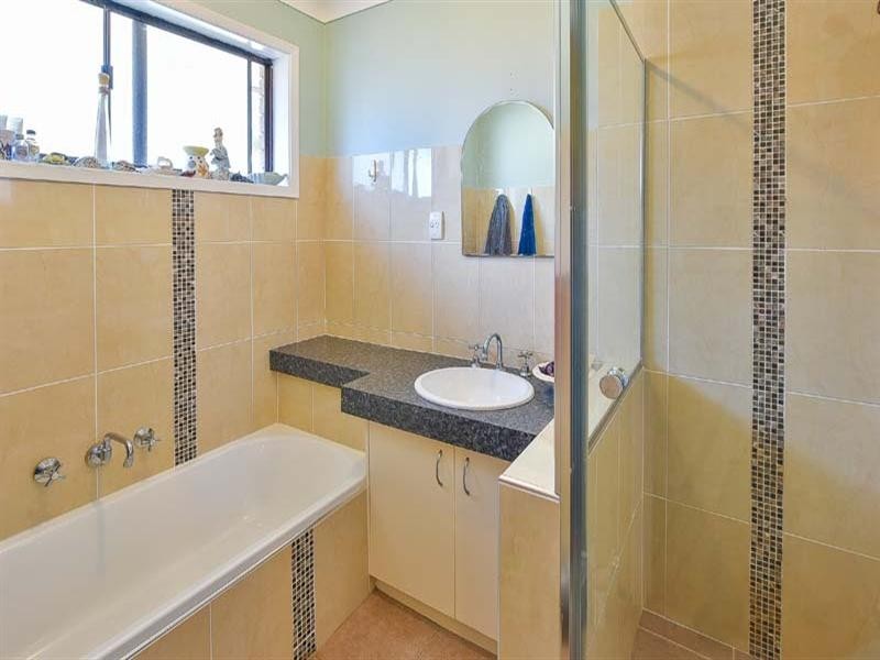 26 Eschol Park Drive, Eschol Park NSW 2558