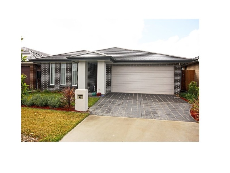 6 Crick Place, Oran Park NSW 2570