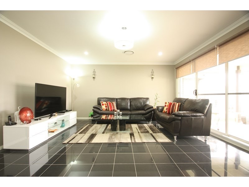 6 Crick Place, Oran Park NSW 2570