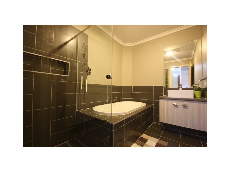 6 Crick Place, Oran Park NSW 2570