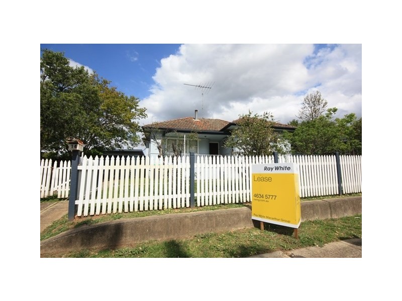 14 Moore Street, Campbelltown NSW 2560