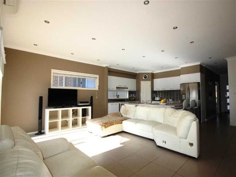 9 Dorset Street, Spring Farm NSW 2570