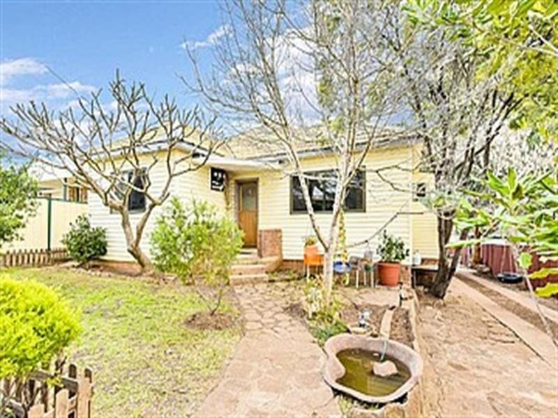 5 Condamine Street, Campbelltown NSW 2560