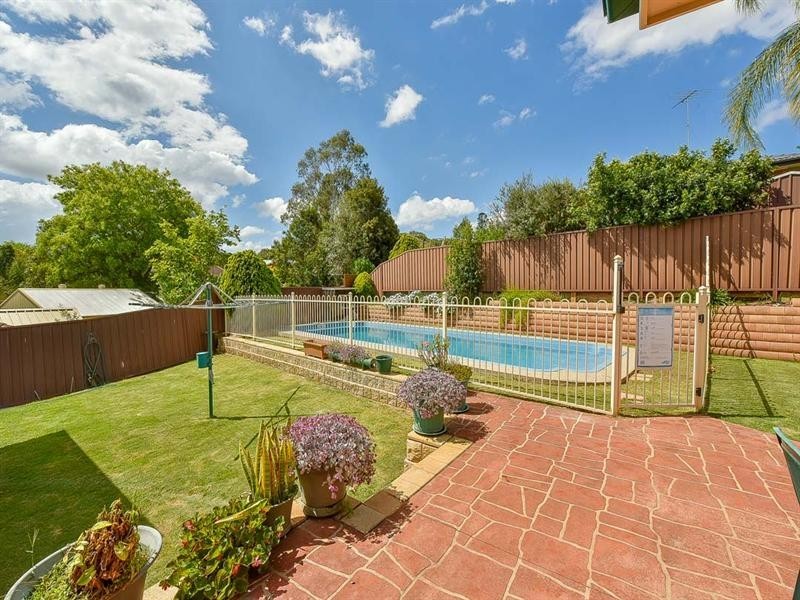 5 Laguna Place, Glen Alpine NSW 2560