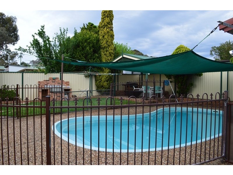 42 Doncaster Avenue, Narellan NSW 2567