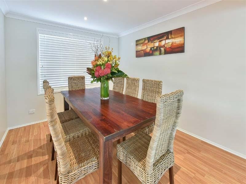 21 Mount Sugarloaf Drive, Glen Alpine NSW 2560