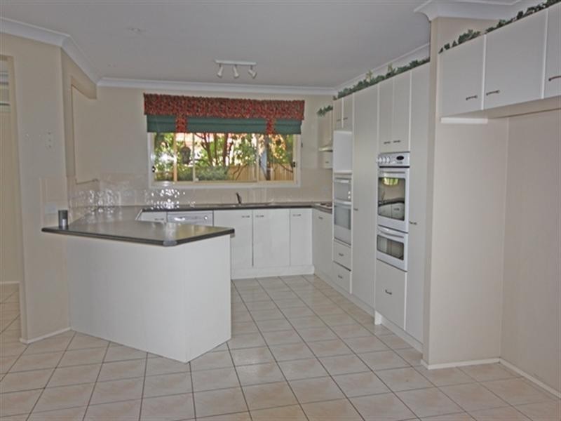 Glen Alpine NSW 2560