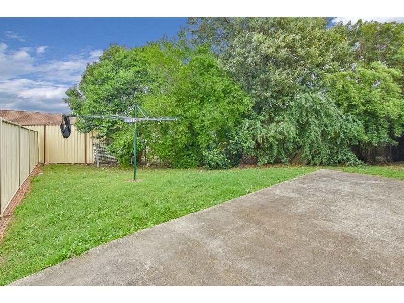 40 Ohlfsen Road, Minto NSW 2566