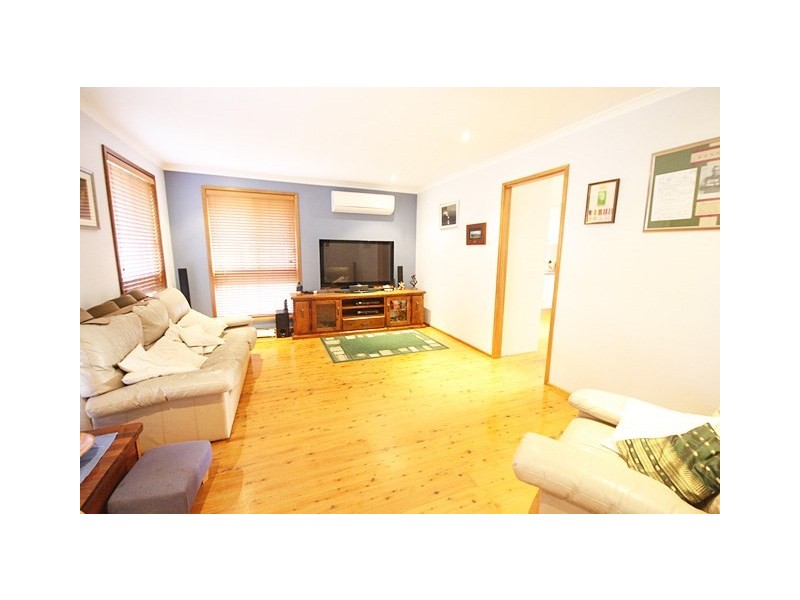 63 Helicia Road, Macquarie Fields NSW 2564