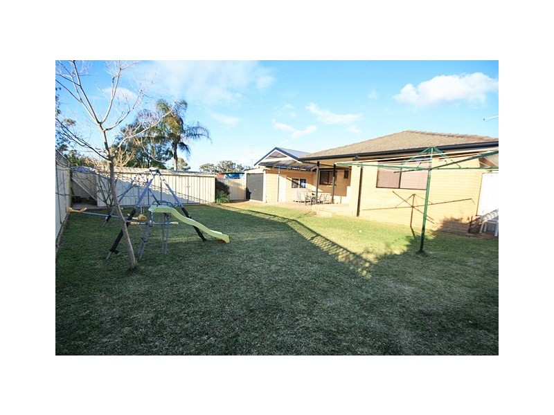 63 Helicia Road, Macquarie Fields NSW 2564