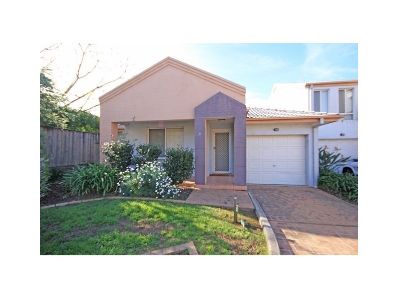 7/72 Parliament Road, Macquarie Fields NSW 2564