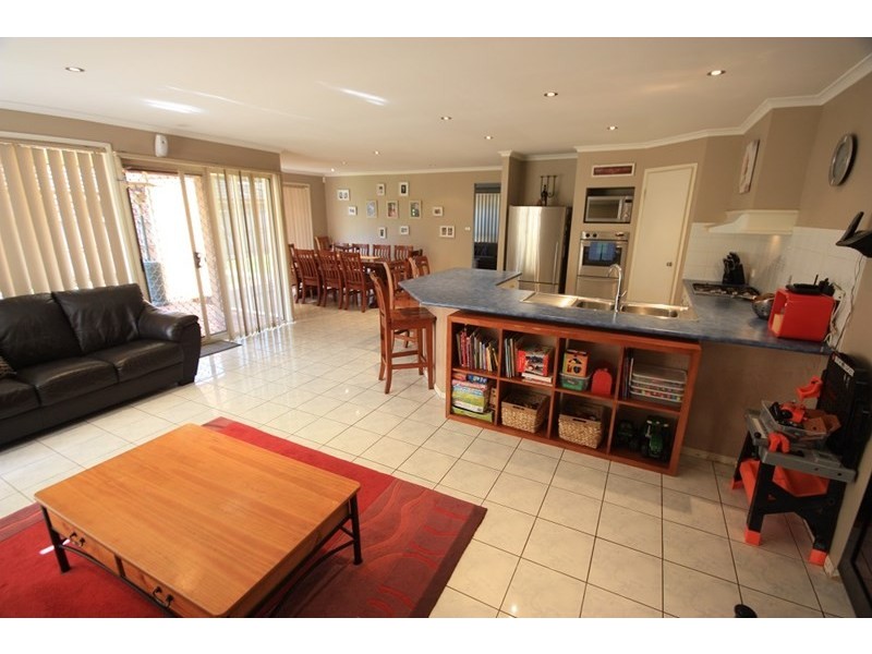 11 Wattle Green, Narellan Vale NSW 2567