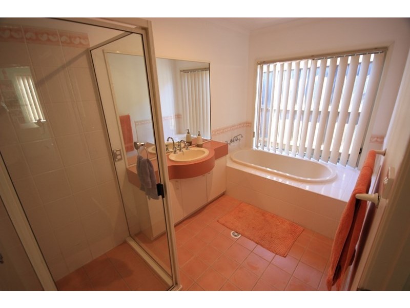 11 Wattle Green, Narellan Vale NSW 2567