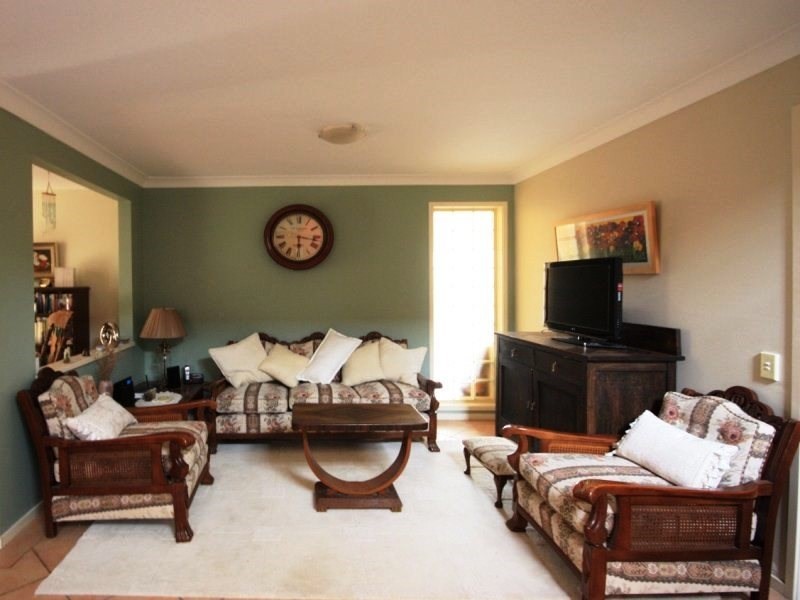 2 Haines Grove, Mount Annan NSW 2567