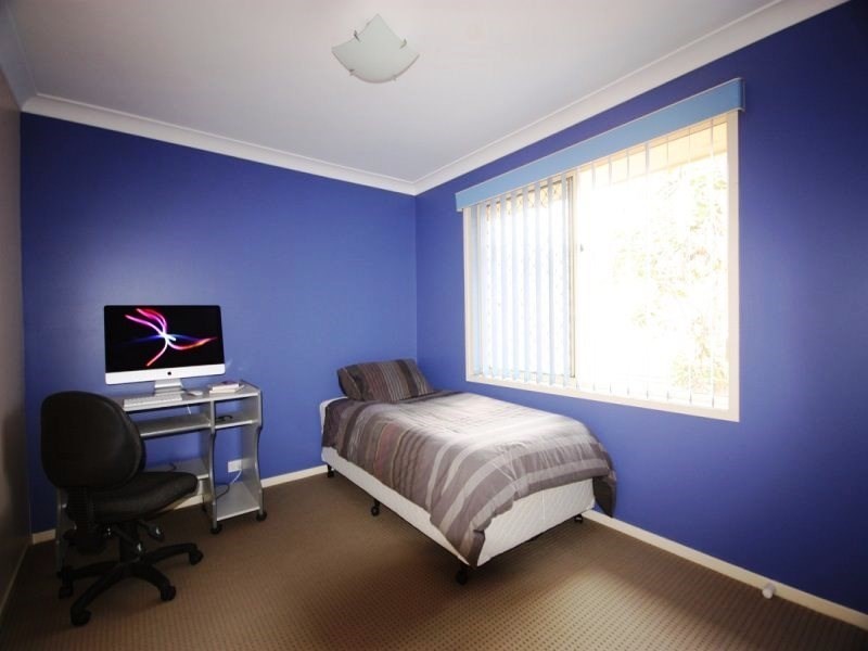 2 Haines Grove, Mount Annan NSW 2567