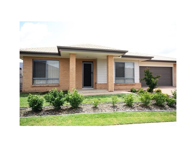 14 Hindle Street, Oran Park NSW 2570