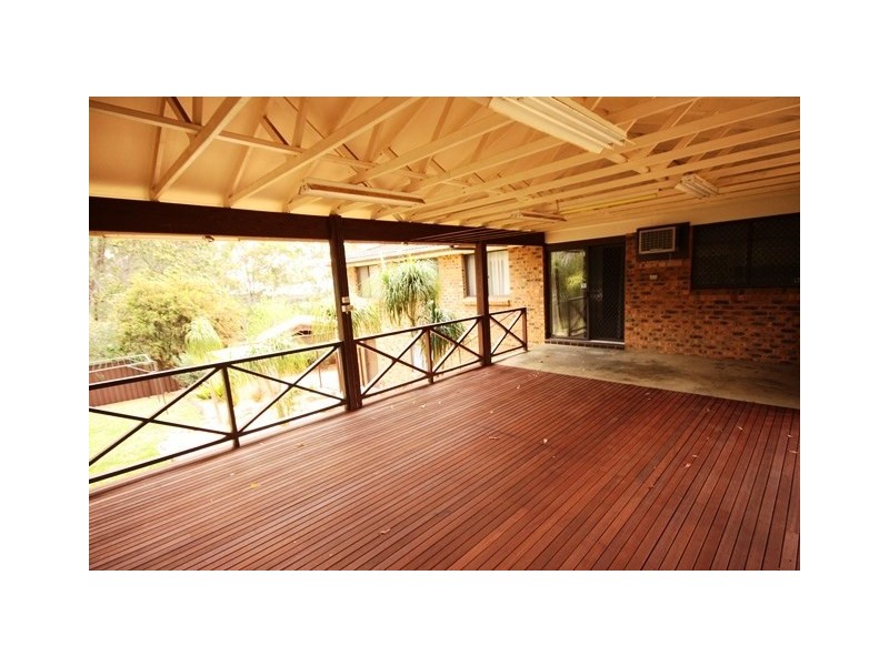 16 Moffat Place, Minto NSW 2566