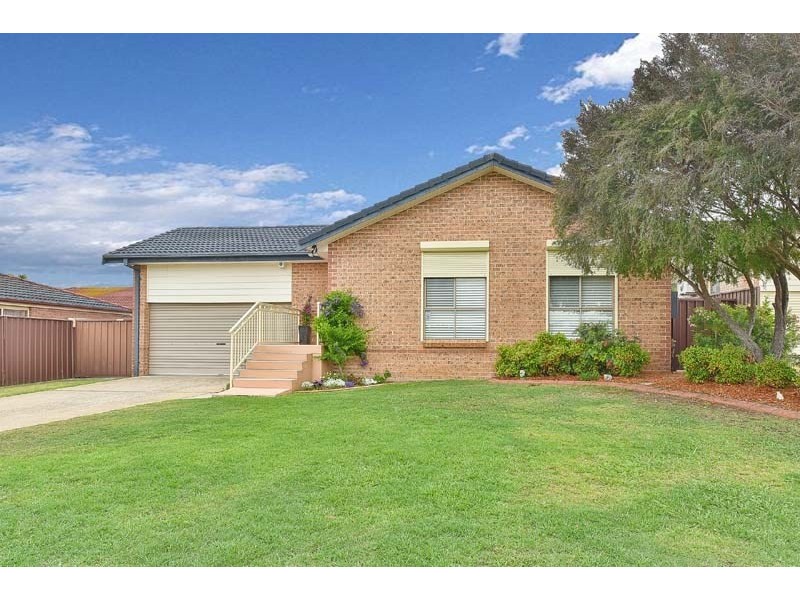 3 Leontes Close, Rosemeadow NSW 2560