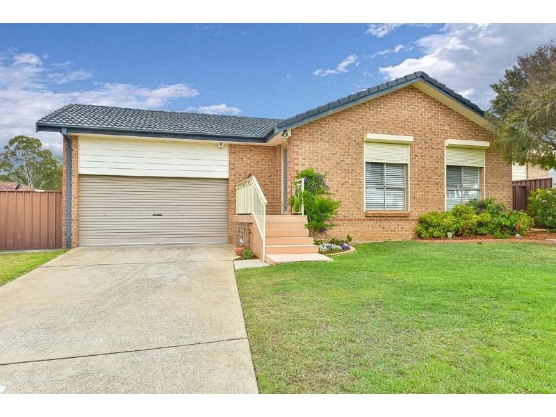 3 Leontes Close, Rosemeadow NSW 2560