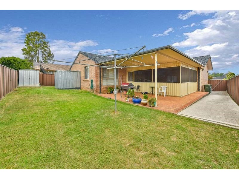 3 Leontes Close, Rosemeadow NSW 2560