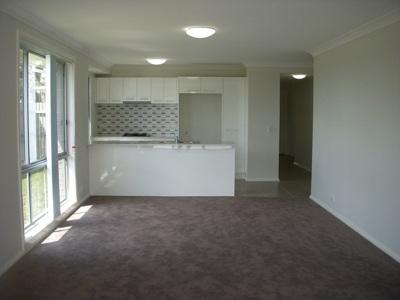 59 Robey Avenue, Middleton Grange NSW 2171