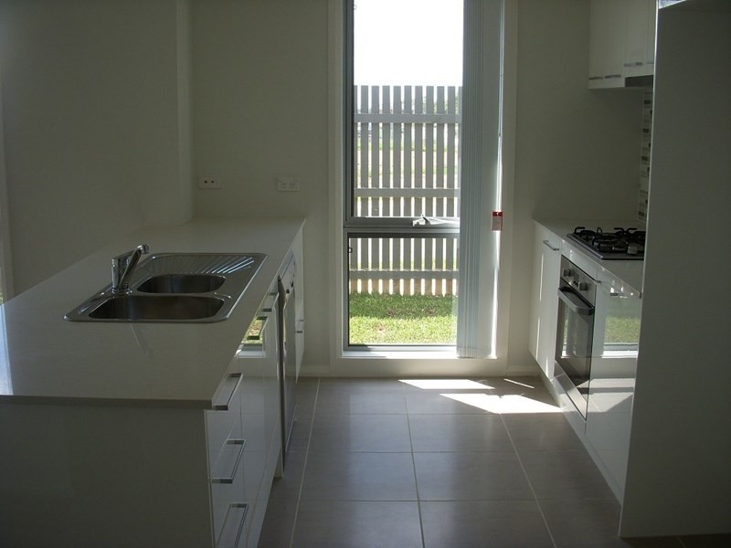 59 Robey Avenue, Middleton Grange NSW 2171