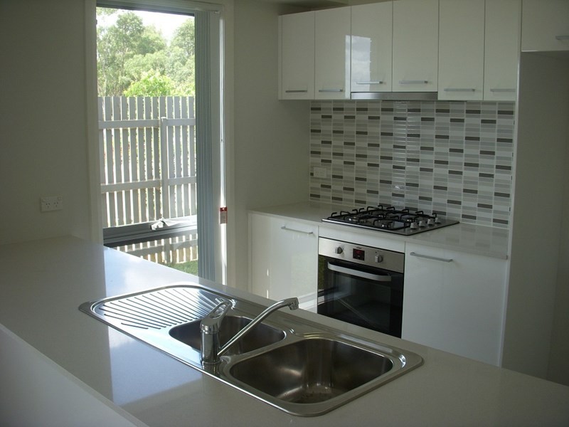 59 Robey Avenue, Middleton Grange NSW 2171