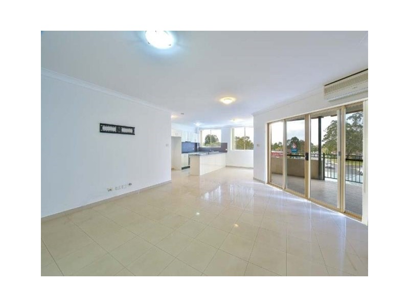 27/41 Woodhouse Drive, Ambarvale NSW 2560