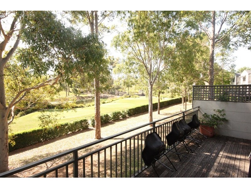 Macquarie Links NSW 2565