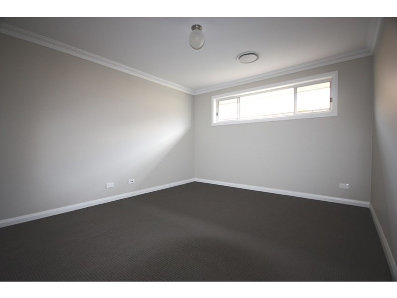 32 Danvers Street, Spring Farm NSW 2570