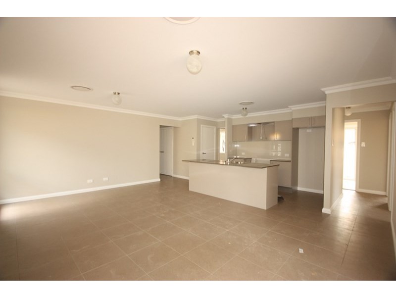 32 Danvers Street, Spring Farm NSW 2570