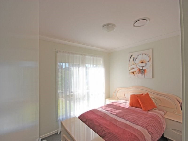 353 Liz Kernohan Drive, Elderslie NSW 2570