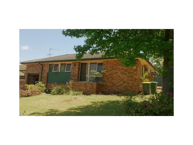 2 Elgin Avenue, St Andrews NSW 2566