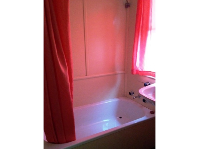 1/13 Macquarie Avenue, Camden NSW 2570