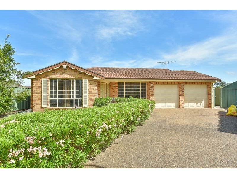 5 Magnolia Place, Macquarie Fields NSW 2564