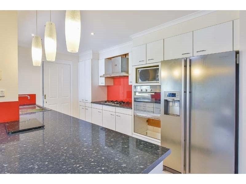 5 Magnolia Place, Macquarie Fields NSW 2564