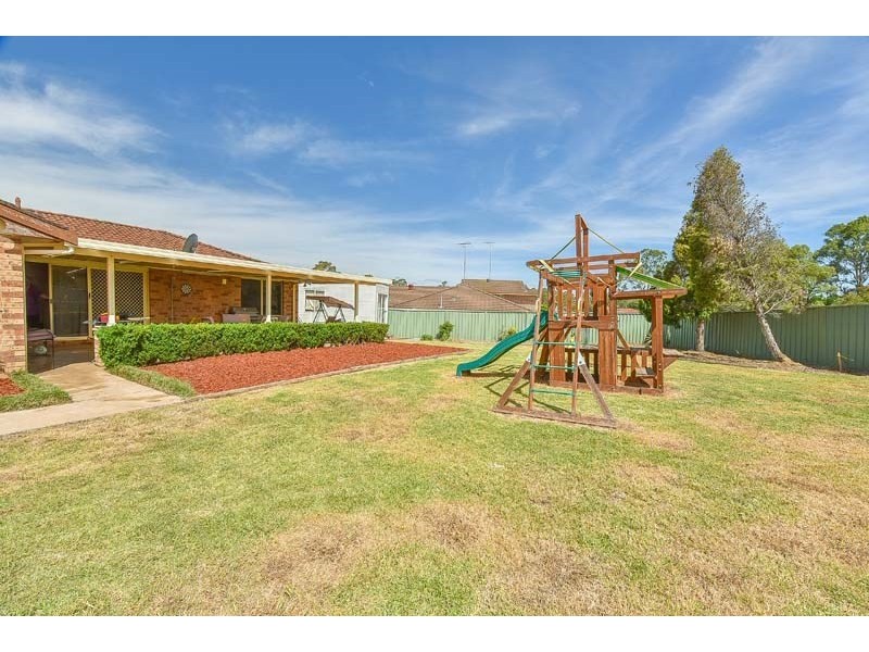 5 Magnolia Place, Macquarie Fields NSW 2564